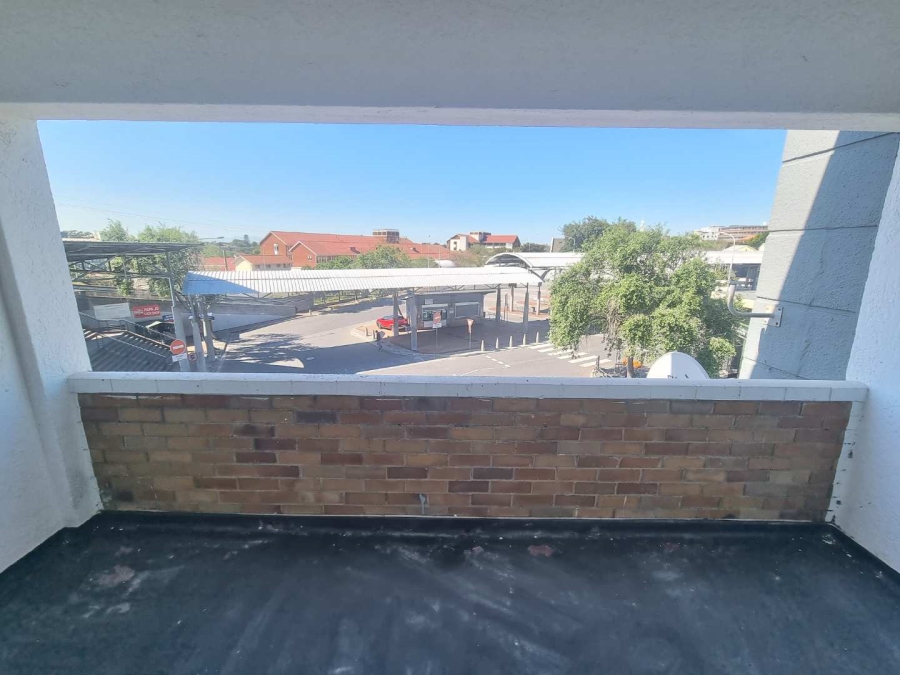To Let 1 Bedroom Property for Rent in Mowbray Western Cape